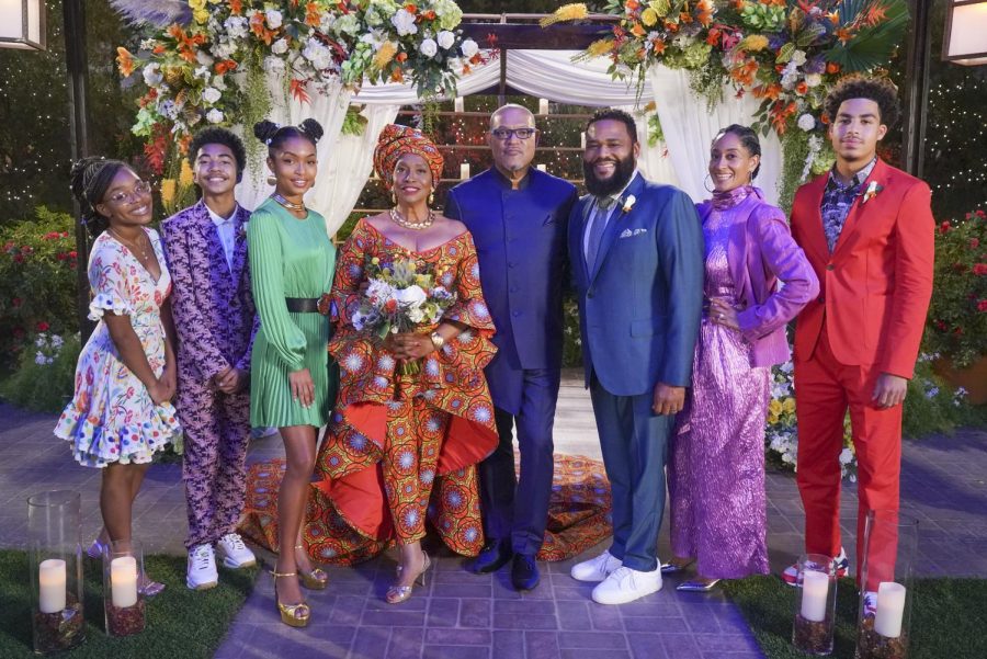 BLACK-ISH – “Our Wedding Dre” – Pops and Ruby are getting re-married! And Dre’s intimate wedding plans go awry when Pops’ brother, Uncle Norman, shows up unexpectedly for the festivities. Meanwhile, Ruby refuses Bow’s offer to help with preparations until an unanticipated situation gives her an opening to save the big day on “black-ish,” WEDNESDAY, NOV. 18 (9:30-10:00 p.m. EST), on ABC. (ABC/Richard Cartwright)
MARSAI MARTIN, MILES BROWN, YARA SHAHIDI, JENIFER LEWIS, LAURENCE FISHBURNE, ANTHONY ANDERSON, TRACEE ELLIS ROSS, MARCUS SCRIBNER - Used with permission